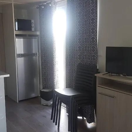 Natur Camping Bungalow T2 - 17 بيت للعطل باتاياس