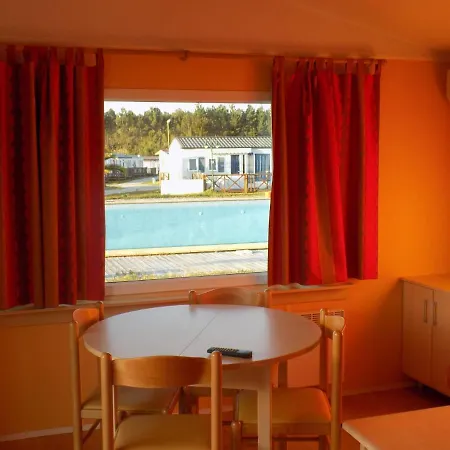Natur Camping Bungalow T2 - 17 بيت للعطل باتاياس